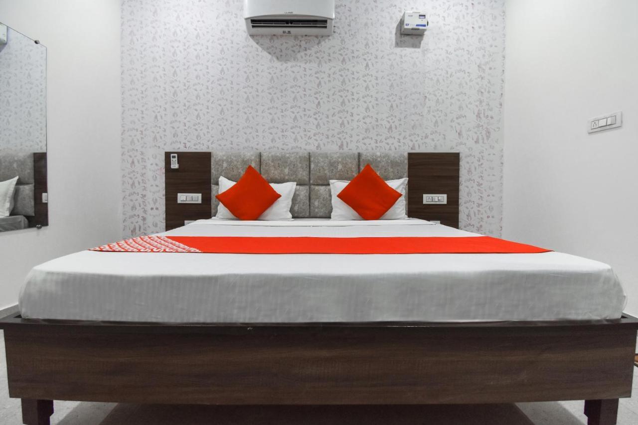 Hotel O Chandigarh Inn エクステリア 写真