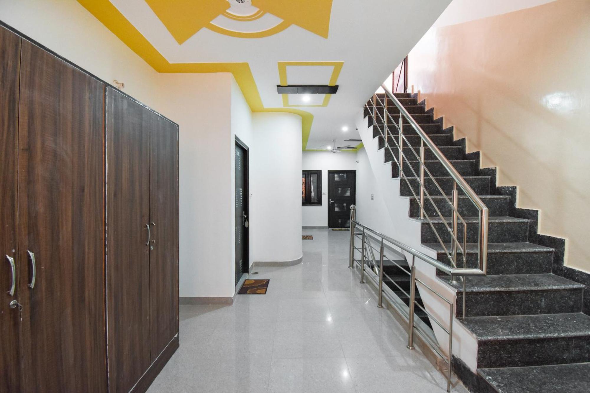 Hotel O Chandigarh Inn エクステリア 写真