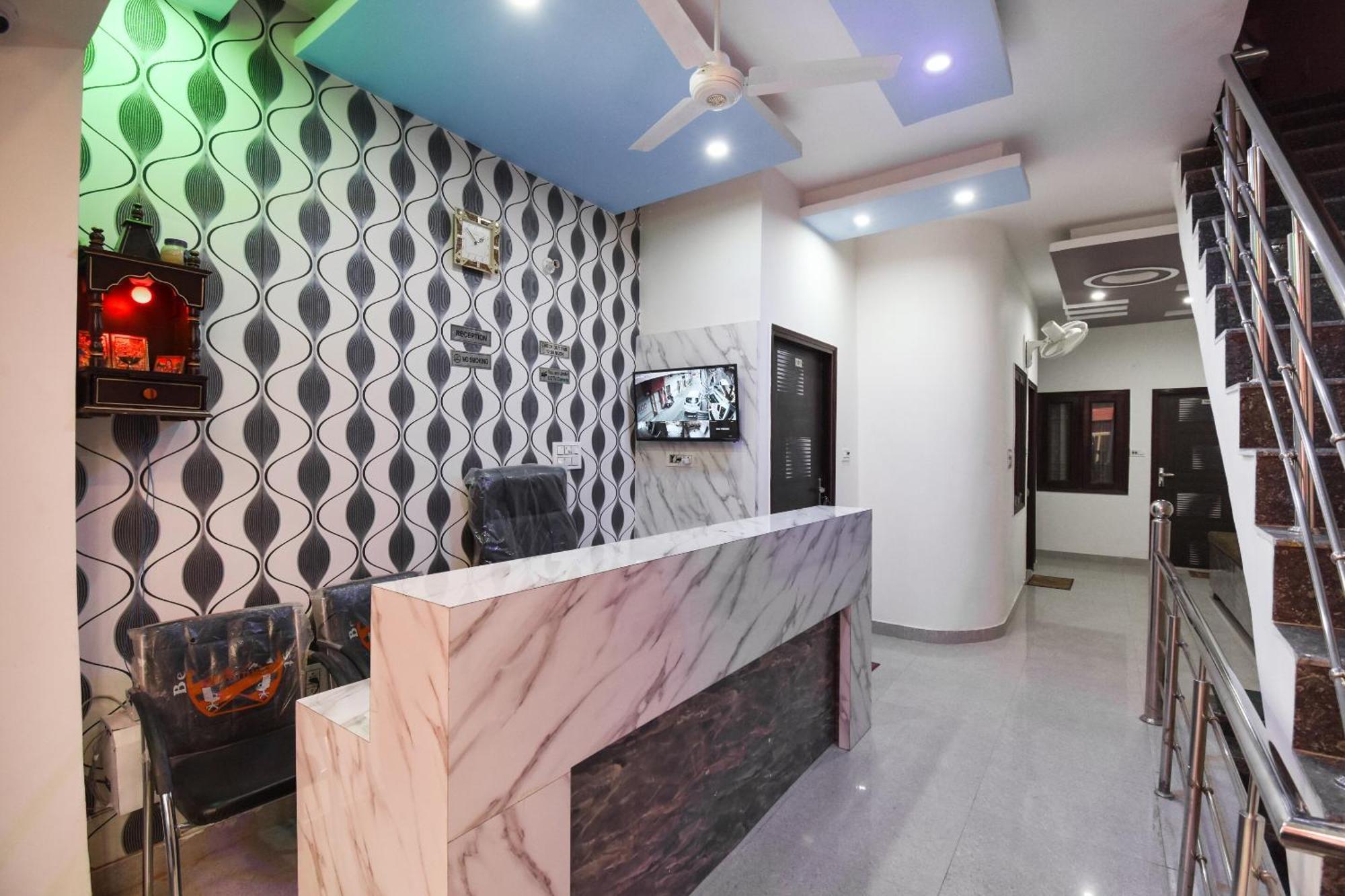 Hotel O Chandigarh Inn エクステリア 写真